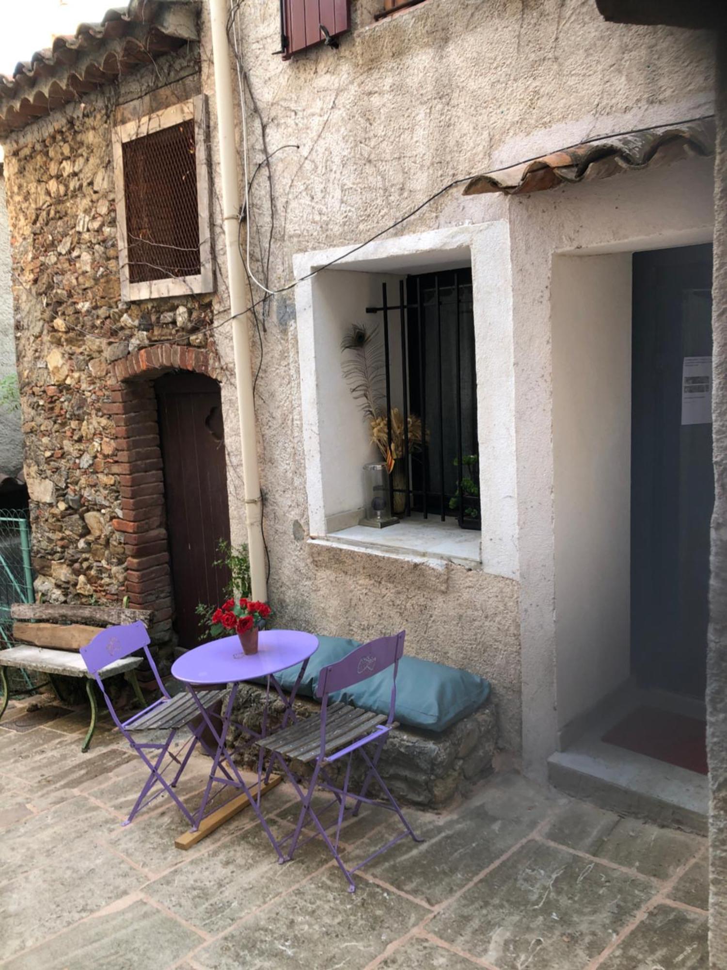 Logement Neuf Centre Du Village Aux Pieds Du Chateau Grimaud Exterior photo